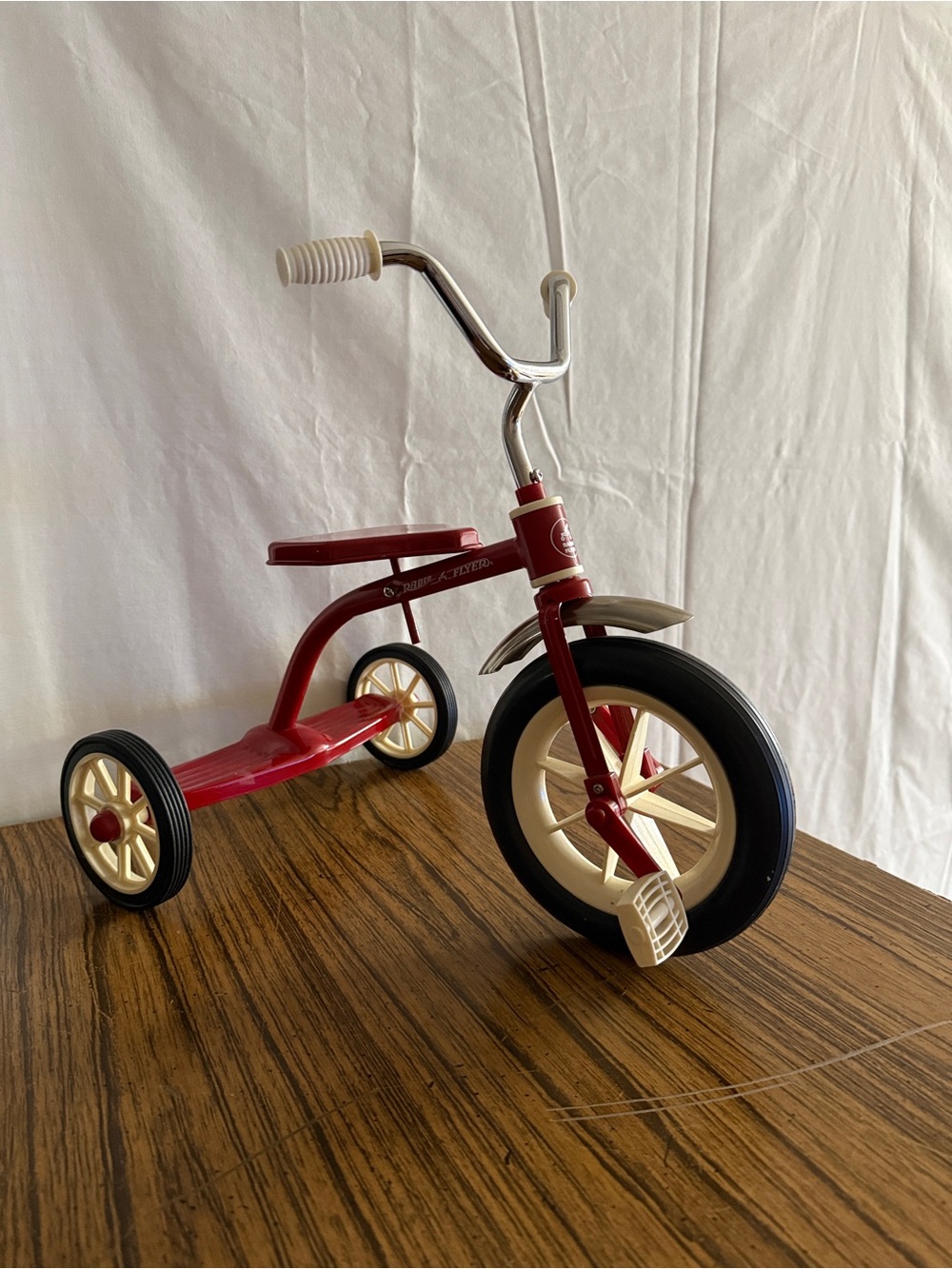 Red Classic Kids Tricycle with Cream Accents - Vintage Style